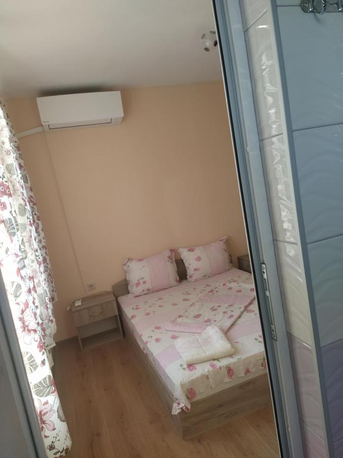 Guest House Proynovi Kałofer Zewnętrze zdjęcie