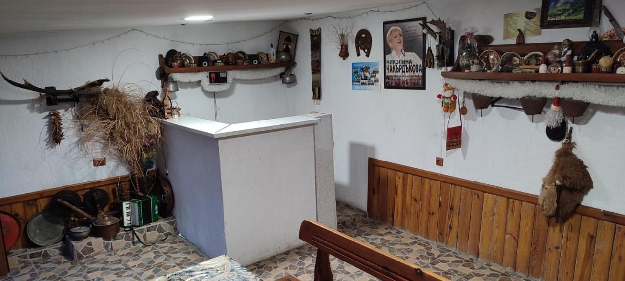 Guest House Proynovi Kałofer Zewnętrze zdjęcie