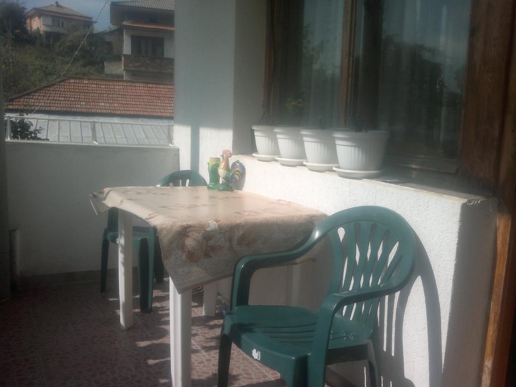 Guest House Proynovi Kałofer Zewnętrze zdjęcie